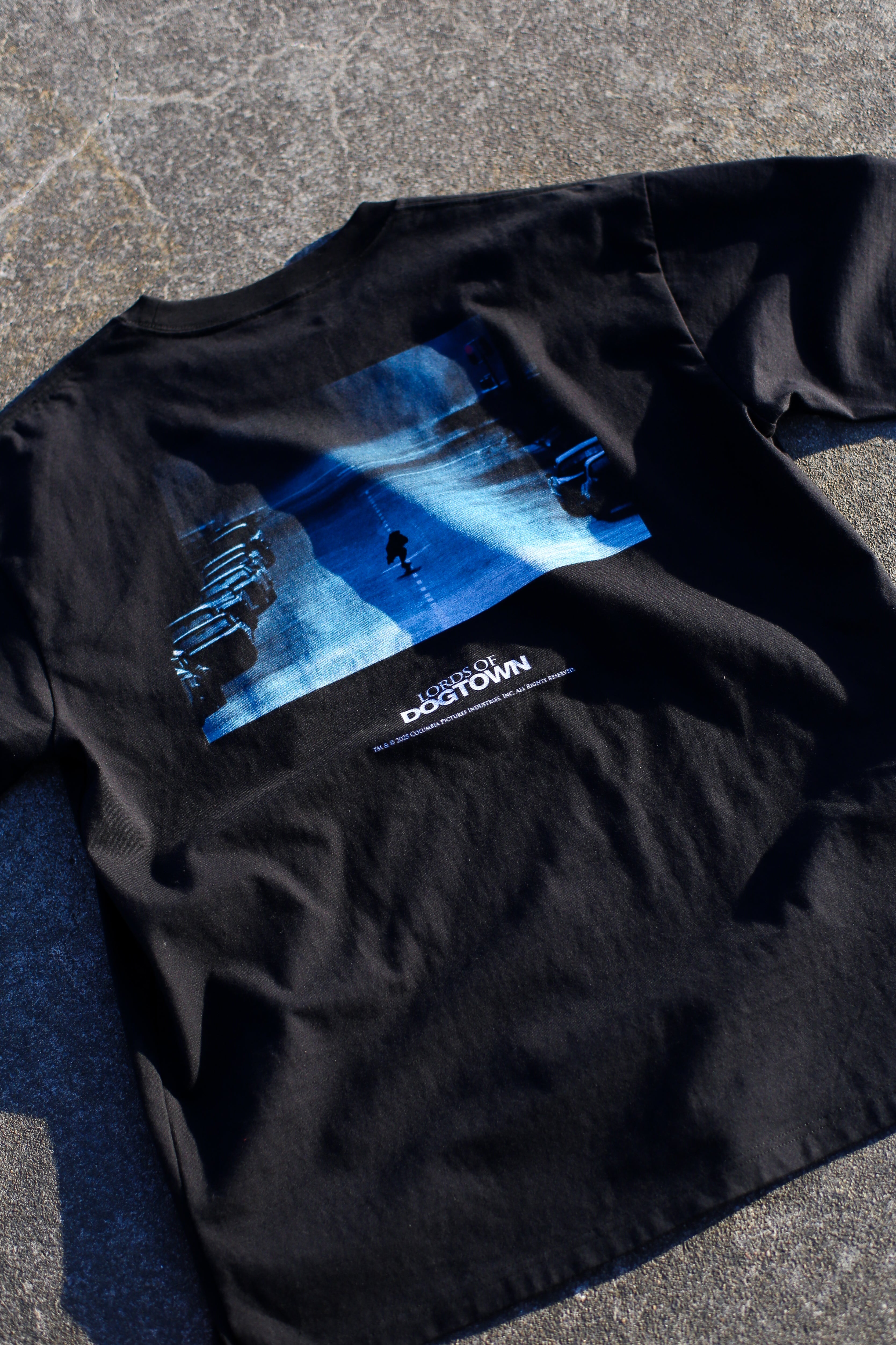 ロード・オブ・ドッグタウン』× FCW バックプリントT – Filmarks Store